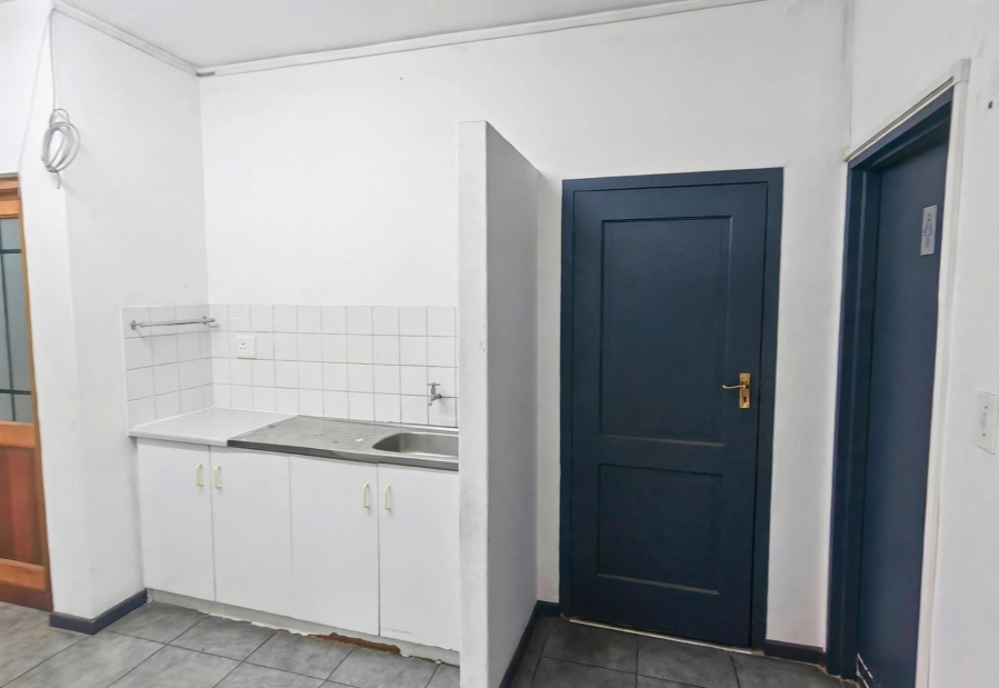 To Let Commercial Property for Rent in Ottery Western Cape